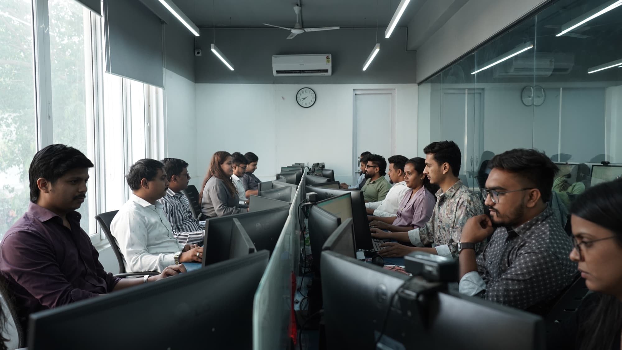 The Acenteus operations floor at work